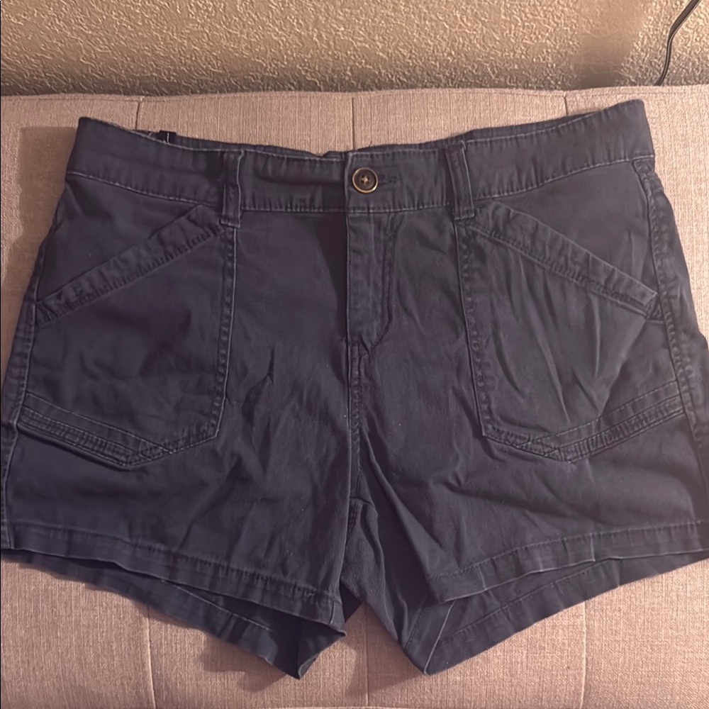 Black Cargo Shorts with Cotton Blend and Mid-Thigh Cut